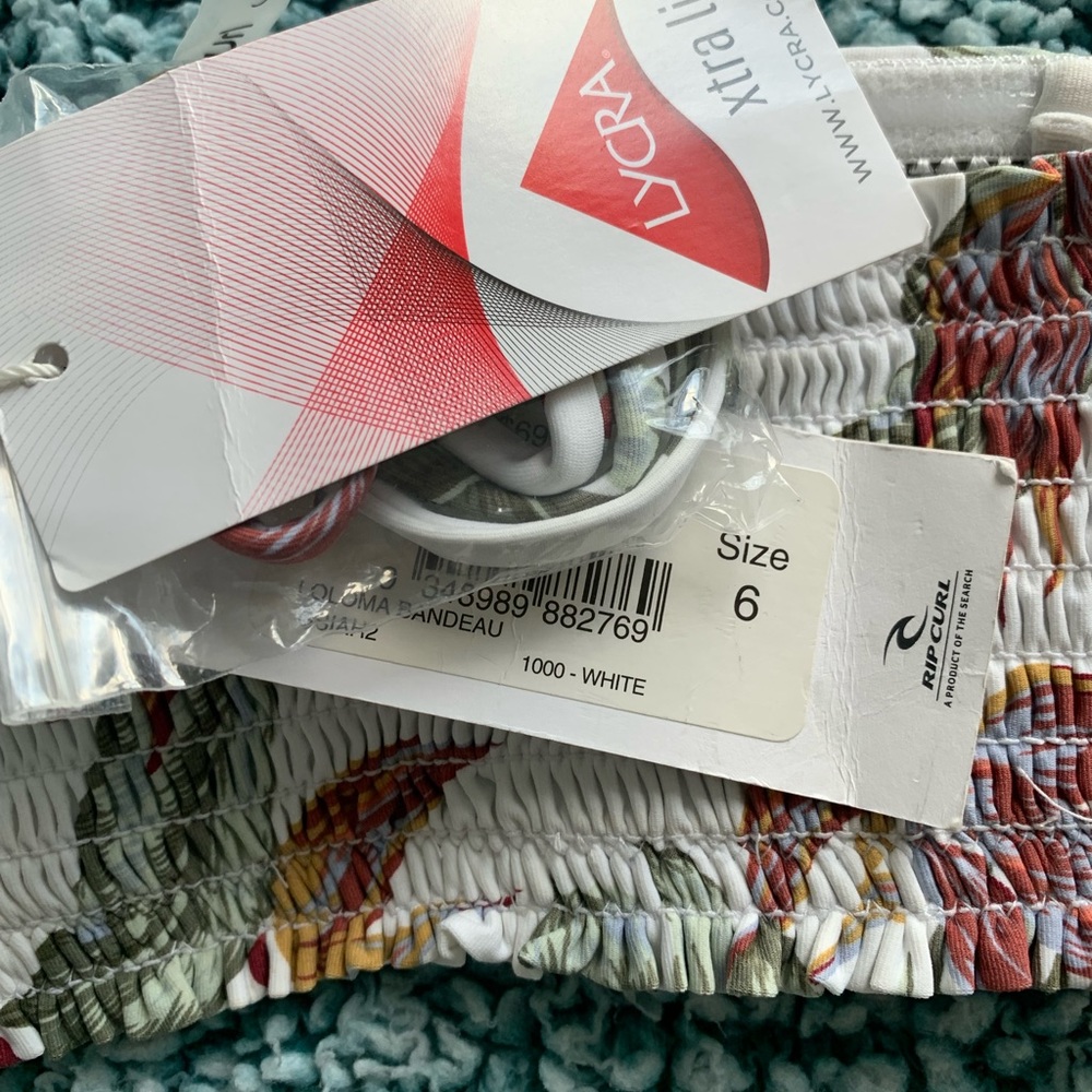 NWT Rip Curl Bikini Top - Picture 3 of 3